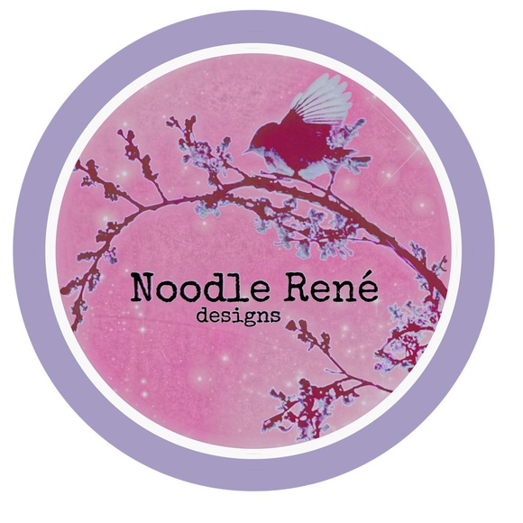 Meet your Posher, Nicole - Picture 2 of 14